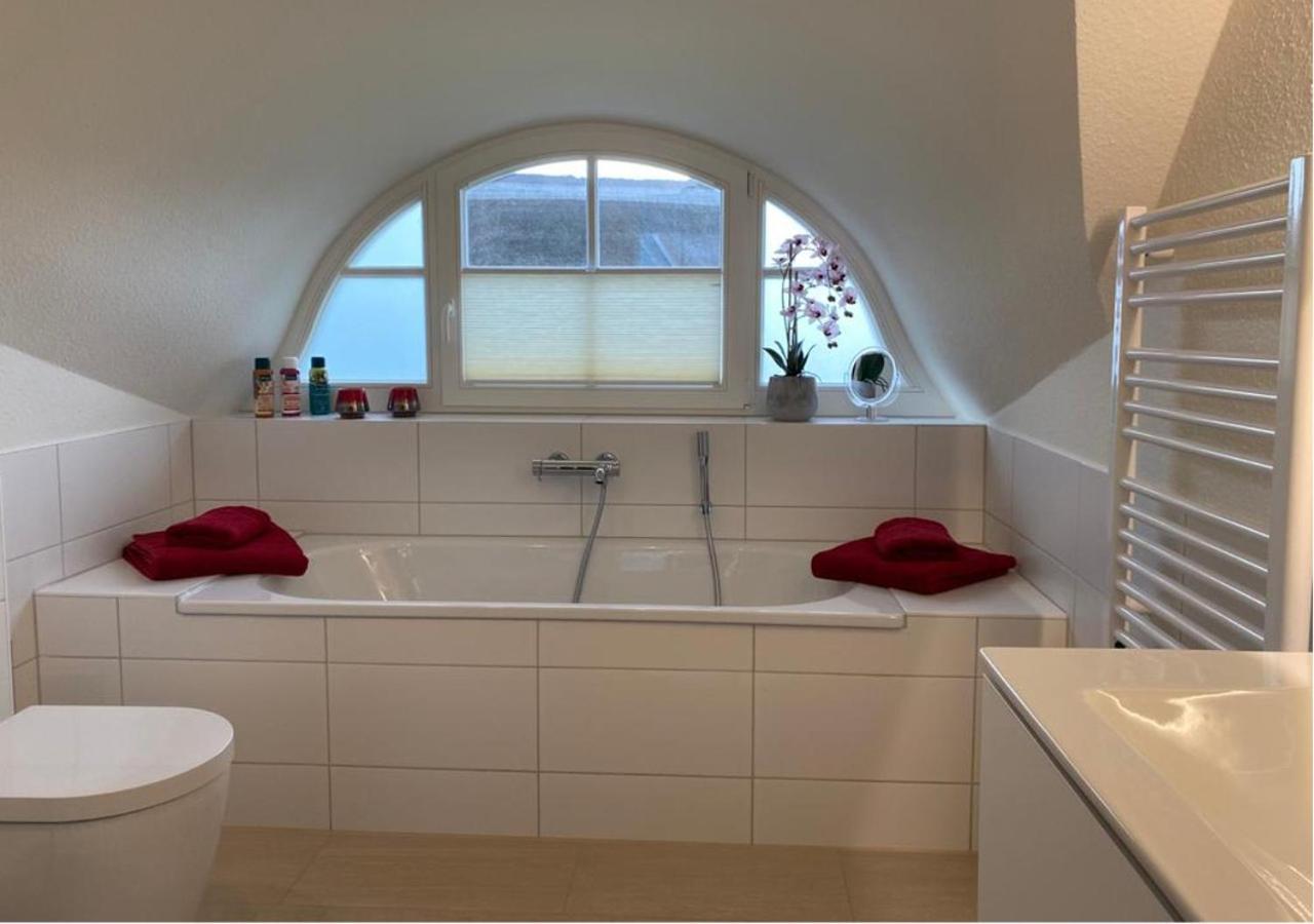 Modernes Reetdach-Ostseeferienhaus Bella Mare, Insel Usedom Mit Sauna, Kamin & Sonnenterrasse Zirchow Zewnętrze zdjęcie