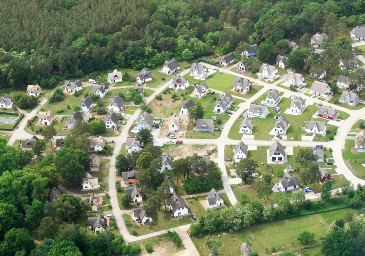 Modernes Reetdach-Ostseeferienhaus Bella Mare, Insel Usedom Mit Sauna, Kamin & Sonnenterrasse Zirchow Zewnętrze zdjęcie