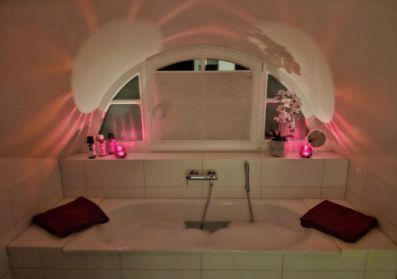 Modernes Reetdach-Ostseeferienhaus Bella Mare, Insel Usedom Mit Sauna, Kamin & Sonnenterrasse Zirchow Zewnętrze zdjęcie